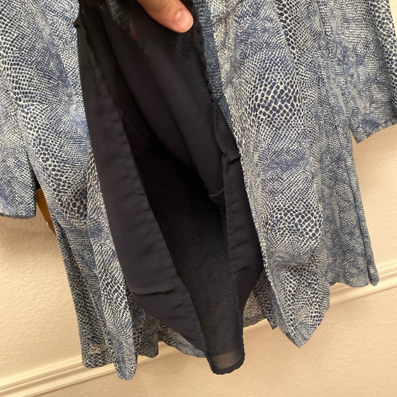 PRISTINE - Tory Burch Blue Snake Print Dress - Size 2 - Light, Cool and Comfy! - Picture 6 of 8